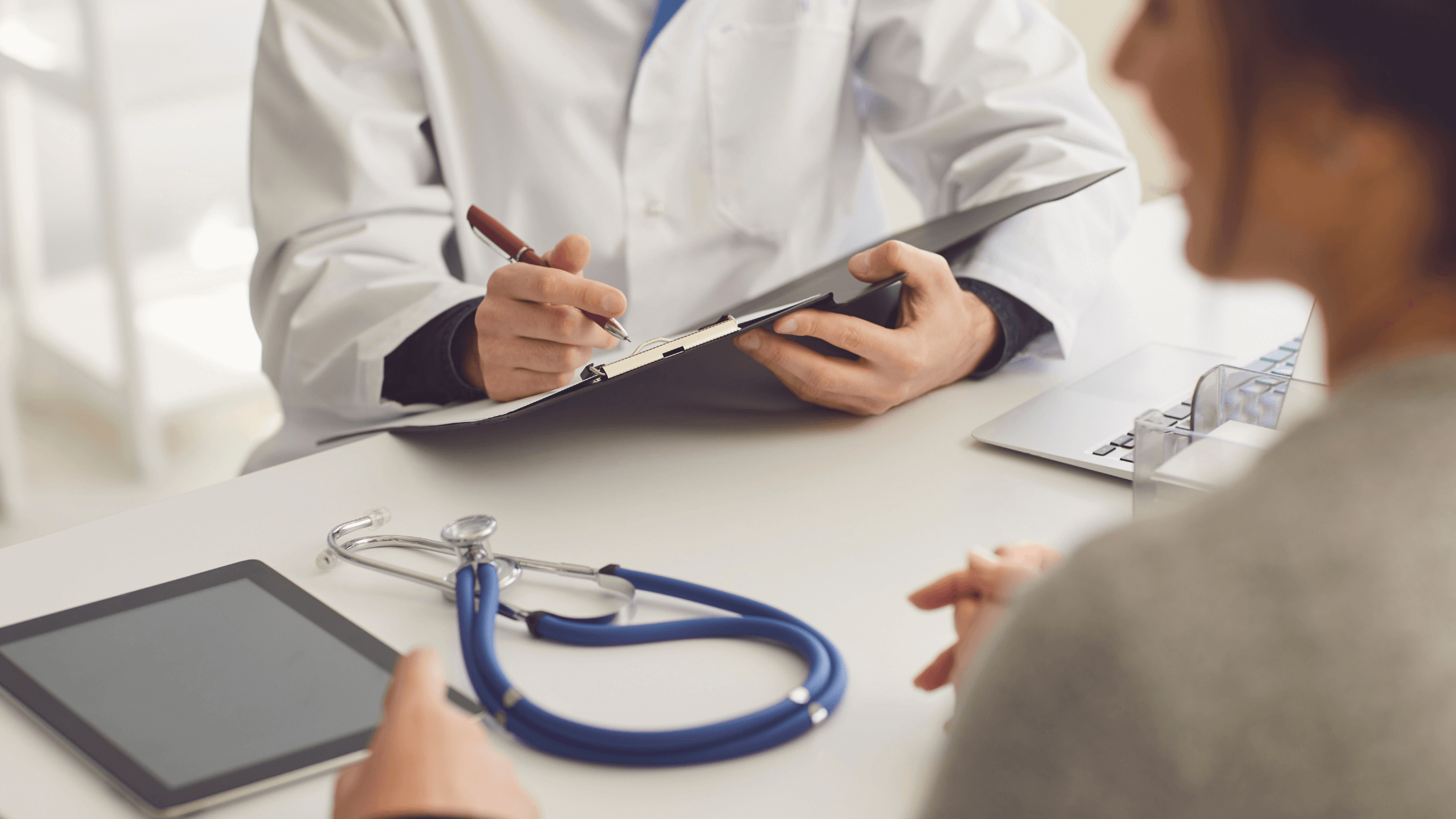 Novos imunizantes contra o VSR em 2025: o que mudou e como isso cai na residência médica